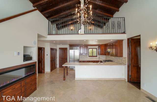 3775 Puerco Canyon Road Gallery 2
