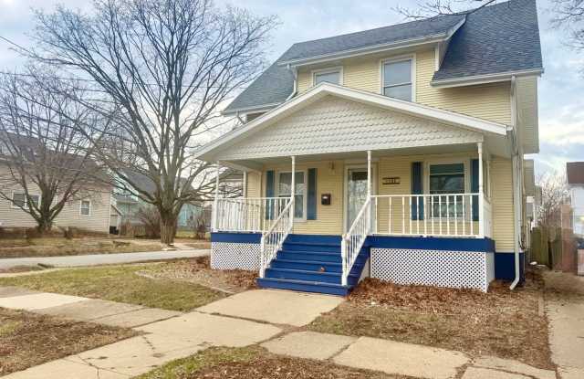 Stunning 3-Bedroom Home with Everything You’ve Been Looking For! photos photos