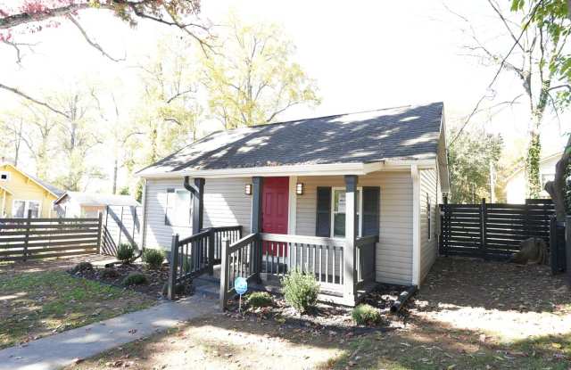 2BR w/ Driveway  W/D Hookups near Uptown Charlotte photos photos