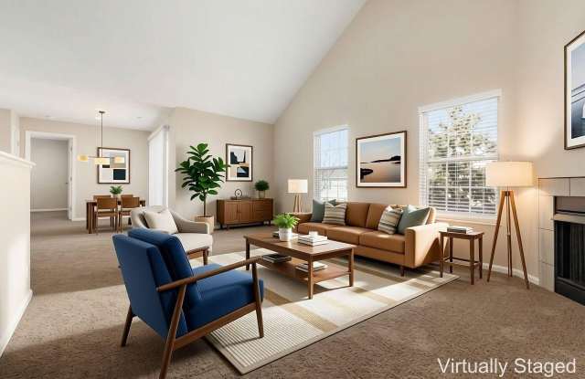 4981 Stratford Pine Lane Gallery 3