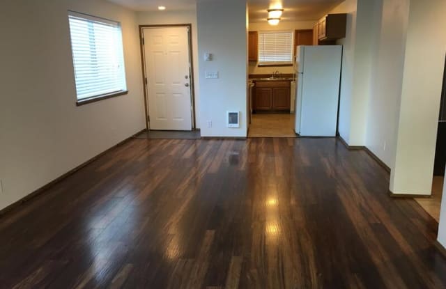 938 Southwest Holden Street - 1 photos photos