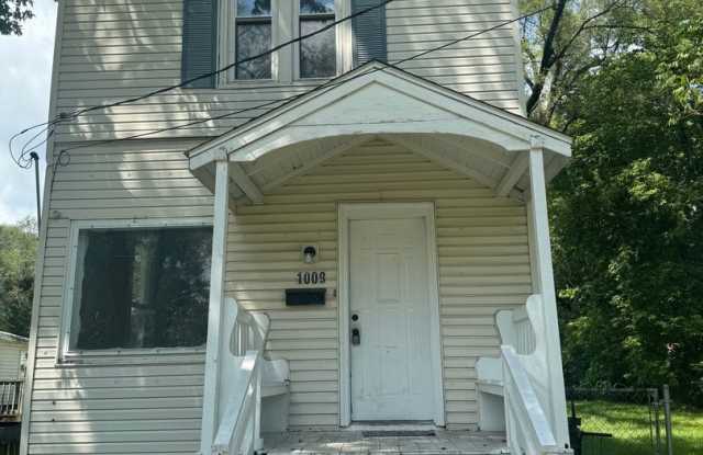 House for RENT 2 BedRooms / 1 Bathroom photos photos