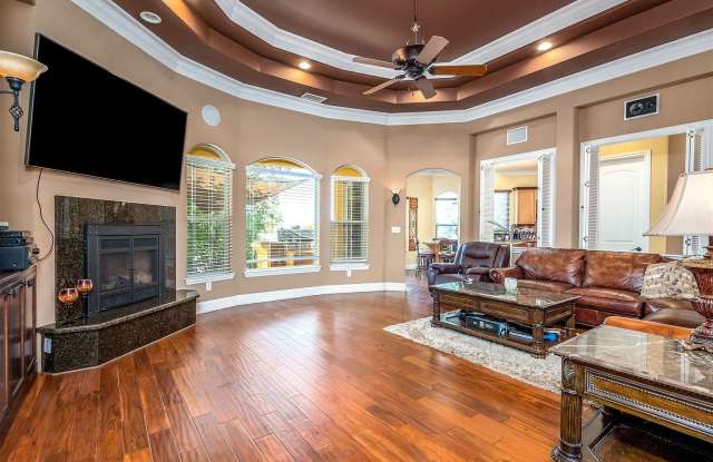21934 Oak Glen Ln - 21934 Oak Glen Lane, Fresno County, CA 93626