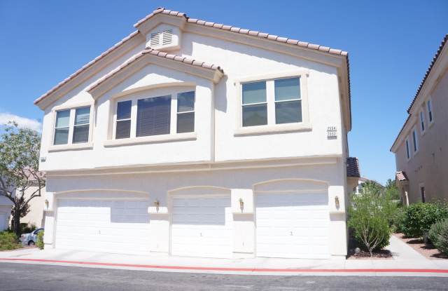 WONDERFUL 2 BEDROOM TOWNHOUSE IN GATED COMMUNITY!! photos photos