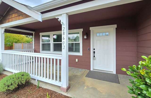 Discover Your Next Home! 4-Bedroom Home in Stanwood -  Pet-Friendly $250 Signing Bonus! Gallery 1