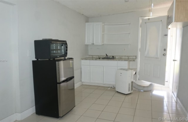 4870 NW 184th Ter Gallery 2