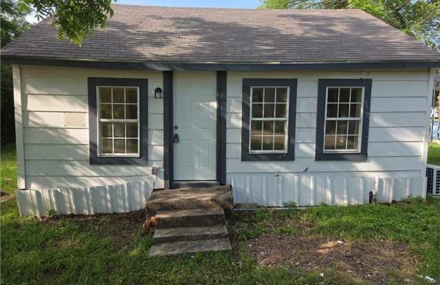 602 E Whitson Street photos photos