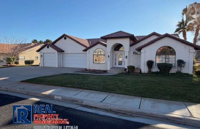 Golf Course Home photos photos