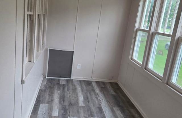 2 bedroom, 1 bath house Gallery 3