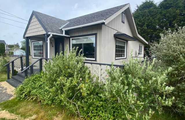 Long Beach Peninsula 2 bedroom - 310 Washington Avenue North, Long Beach, WA 98631