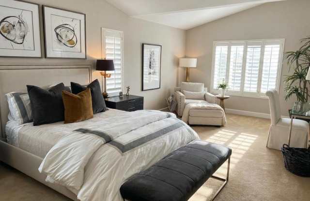 10360 E SUTTON Drive photos photos