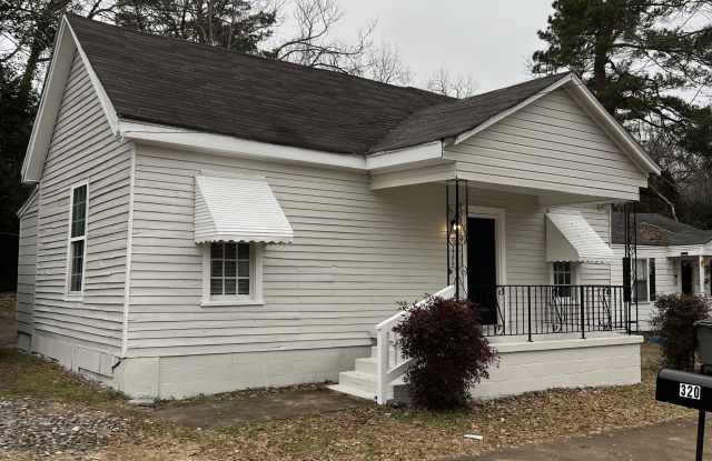 320 Alford Street Gallery 1