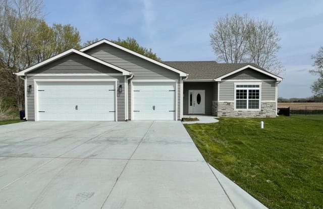 4921 Plumthicket Drive - 4921 Plumthicket Drive, Manhattan, KS 66503