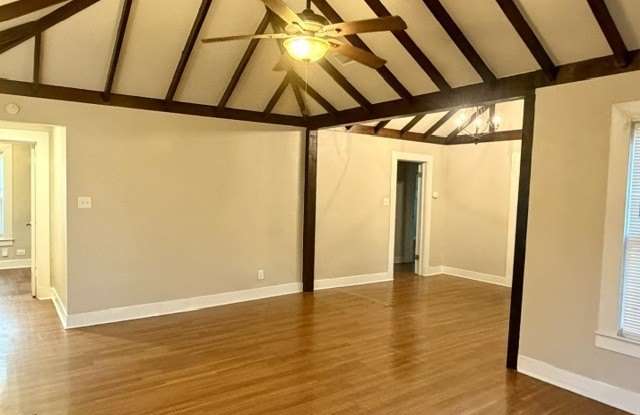 314 W RIDGEWOOD CT Gallery 4