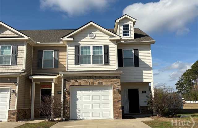 300 Canyon Oak Loop - 300 Canyon Oak Loop, Richmond Hill, GA 31324