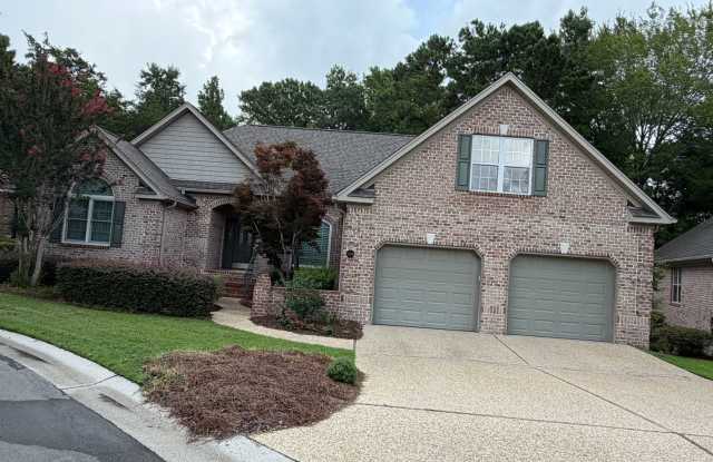 Beautiful 4-Bedroom Home with First-Floor Primary Suite & 2-Car Garage photos photos