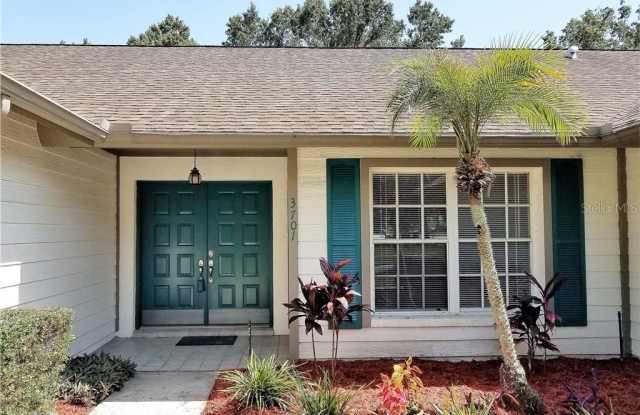 3701 LITHIA RIDGE BOULEVARD Gallery 2