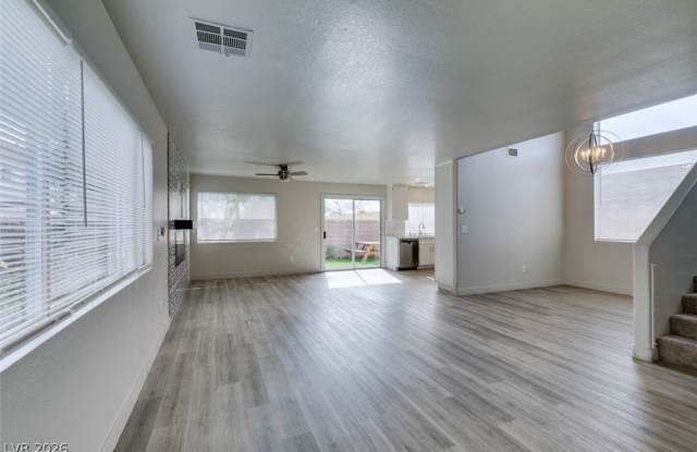 1000 Miradero Lane photos photos