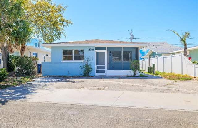 13388 1ST STREET E C photos photos