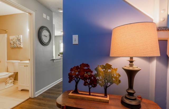 Sevierville 37862 - 2 Bedroom, 2 Bath Condo - Contact Linda (865) 591-6004 Gallery 4