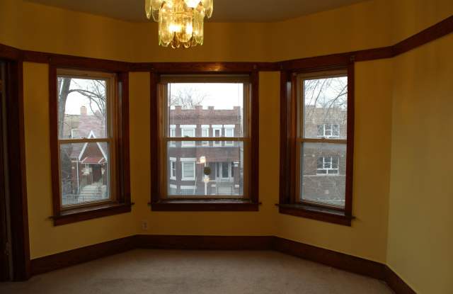 1002 North DRAKE Avenue Gallery 4