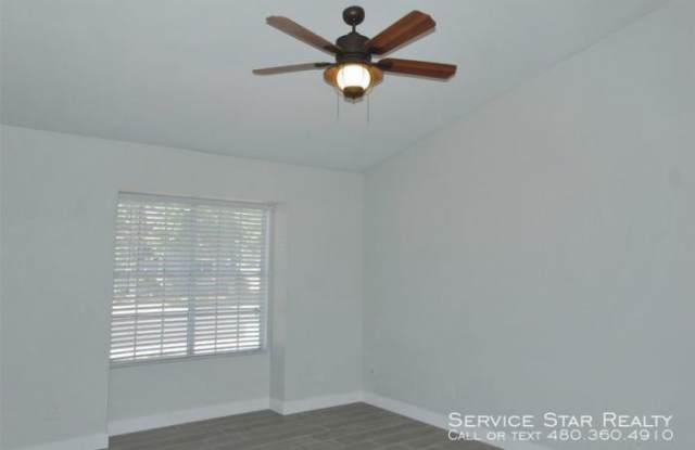 1149 E Del Rio St Gallery 4