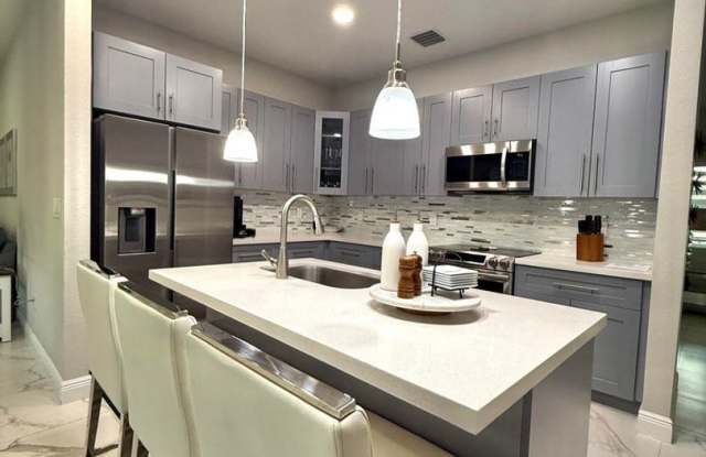 304 E Lake Road, Palm Springs, FL 33461 photos photos