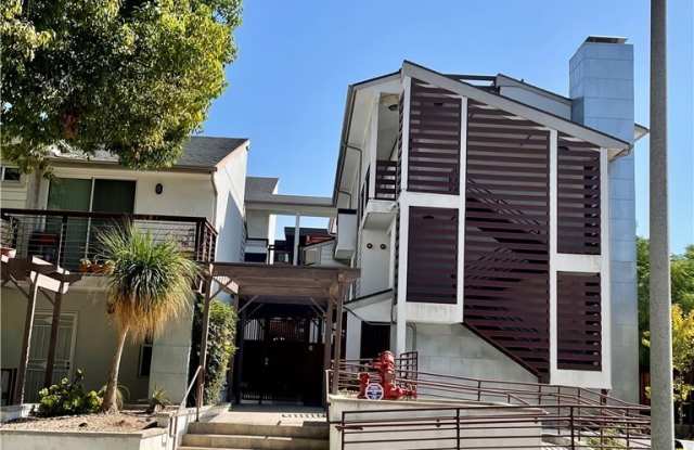 480 N Catalina Avenue - 480 North Catalina Avenue, Pasadena, CA 91106