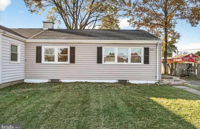 807 MONTCLAIRE Avenue - 807 Montclaire Avenue, Frederick, MD 21701