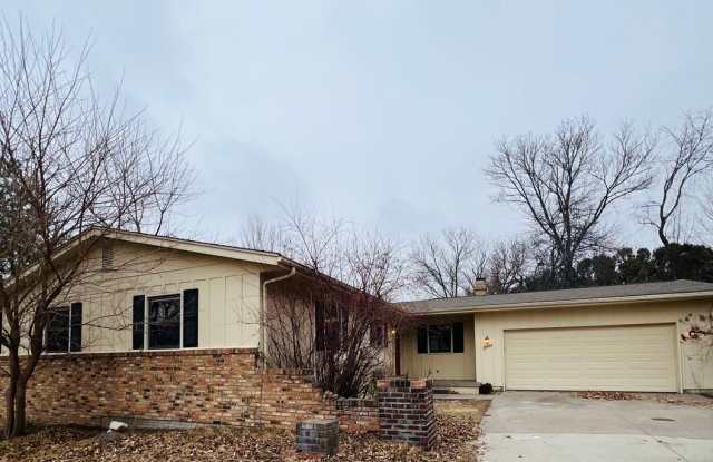 Large 4 Bedroom House in Iowa City photos photos