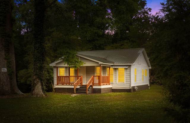 Charming 2 Bedroom, 2 Bathroom house photos photos