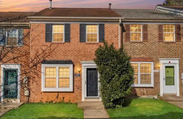 15727 AMBIANCE Drive Gallery 1