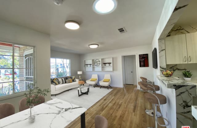 7445 MIDFIELD AVE - 7445 Midfield Avenue, Los Angeles, CA 90045