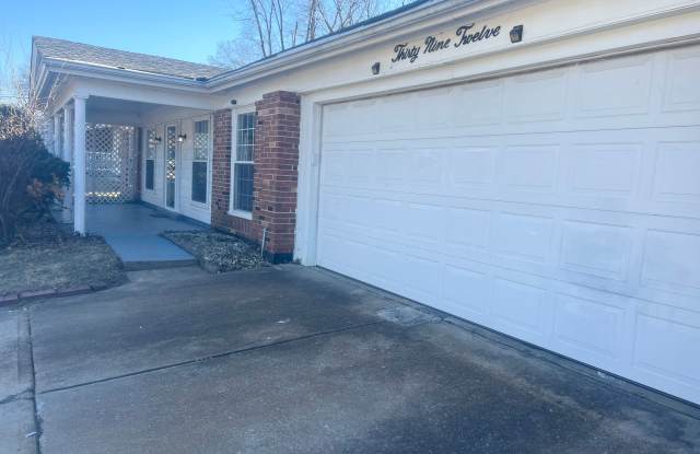 Fully Renovated 4 Bed / 2 Bath Home for Rent – South County (63125) photos photos