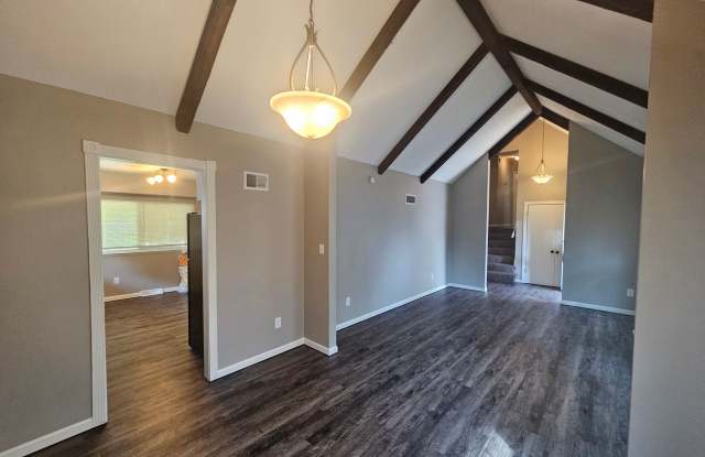 Coming Soon! Large Family SF Newly Renovated in North KC photos photos