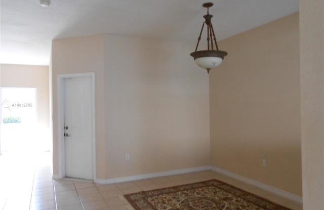 12231 SW 124th Ct Gallery 4
