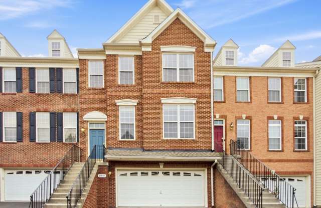 Stunning 4BR Townhome in Belmont Country Club – Gated, Golf Course Community photos photos Stunning 4BR Townhome in Belmont Country Club – Gated, Golf Course Community photos photos