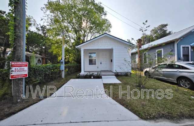 3167 Franklin St photos photos