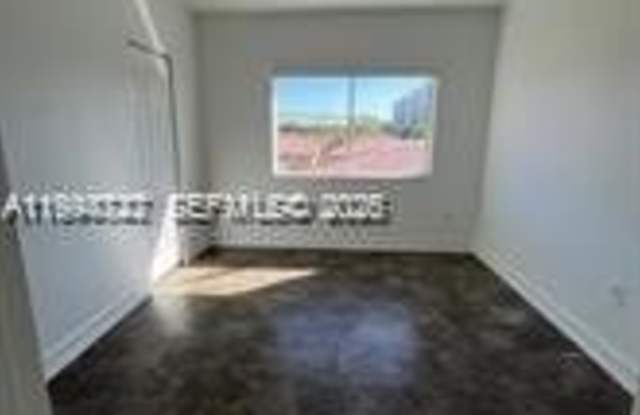7995 NW 8th St photos photos