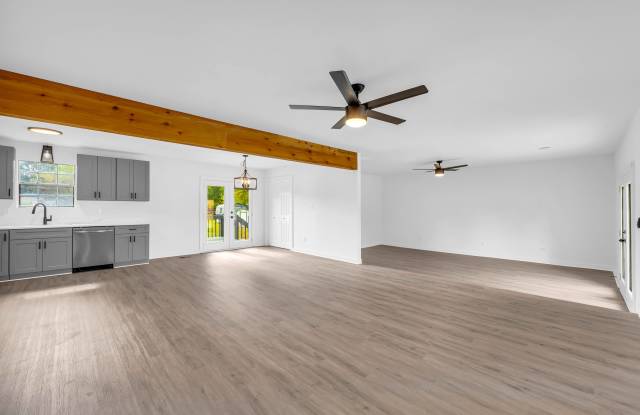 2657 John Petree Road Gallery 3