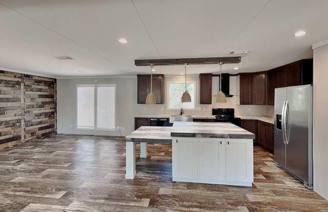 READY NOW!  COUNTRY OASIS IN AZLE! Gallery 4