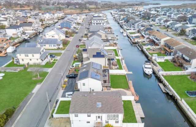 2855 Ocean Avenue photos photos