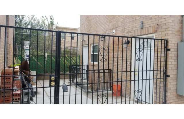 2370 ORTHODOX Street Gallery 4