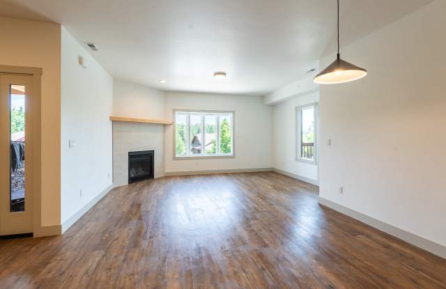 6223 Shiloh Avenue Gallery 3