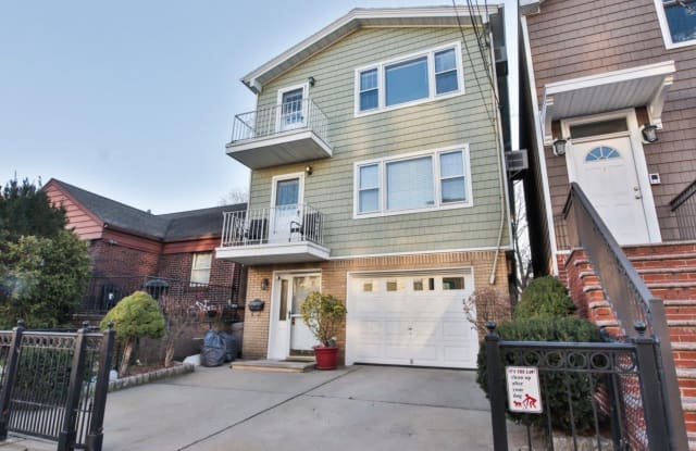 113 BLEEKER ST - 113 Bleecker Street, Jersey City, NJ 07307