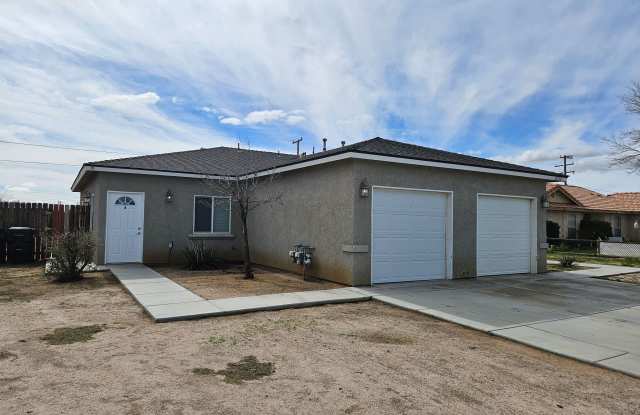 Beautiful , open floor plan 2 bedroom /  1 bathroom unit Gallery 2