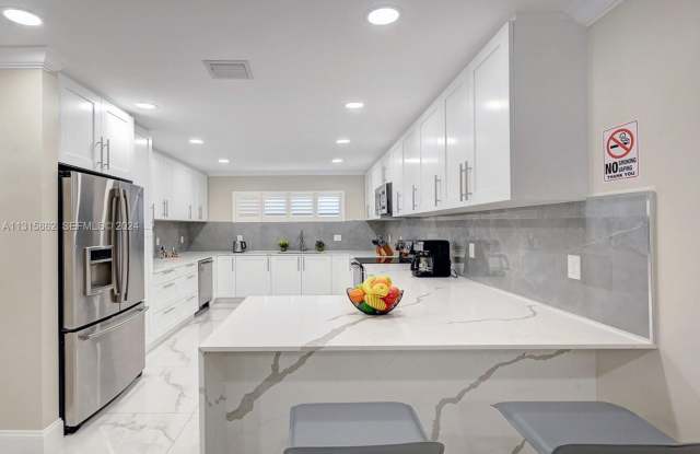 1307 Rodman Street, Hollywood, FL 33019 Gallery 4