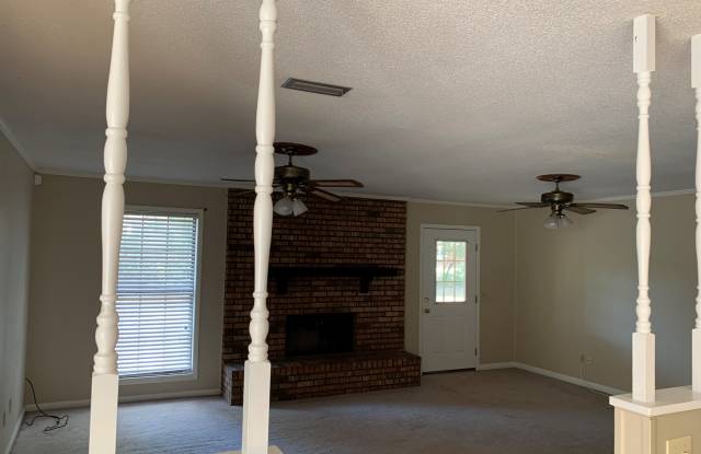 641 Farrah Cir Gallery 4