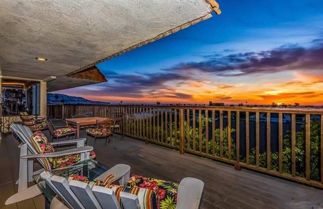 539 Avenue A photos photos
