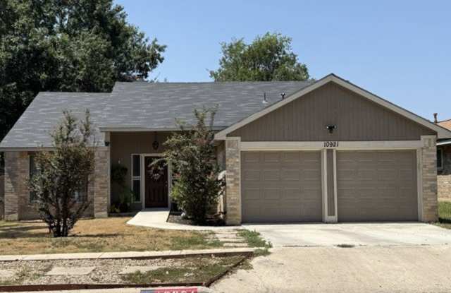 10921 Forest Farm photos photos